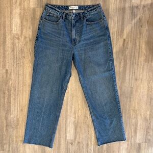 Never worn-Abercrombie Curve Love High Rise Vintage Straight Jean Size 10R